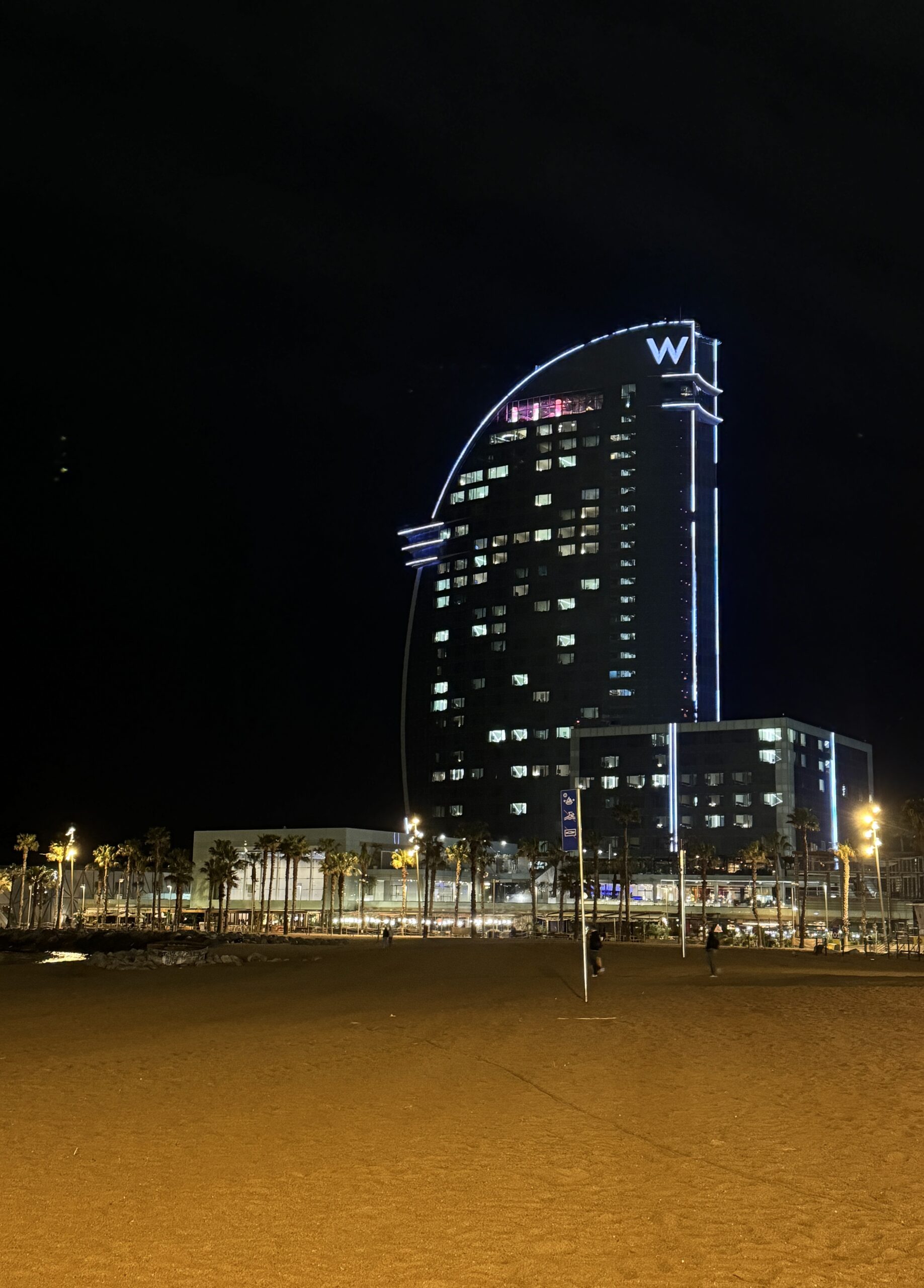 Barcelona Port at Night: Quiet Walks and Rainy Reflections